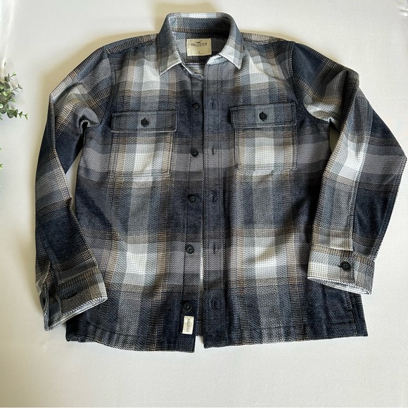 Hollister Twill  Blue Plaid Button-Up Shirt /Shacket - Picture 2 of 10